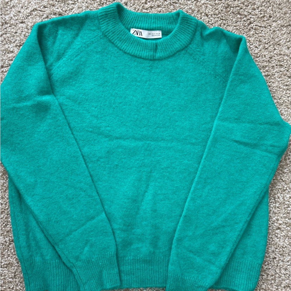 Zara Women's Vibrant Teal Crew Neck Sweater